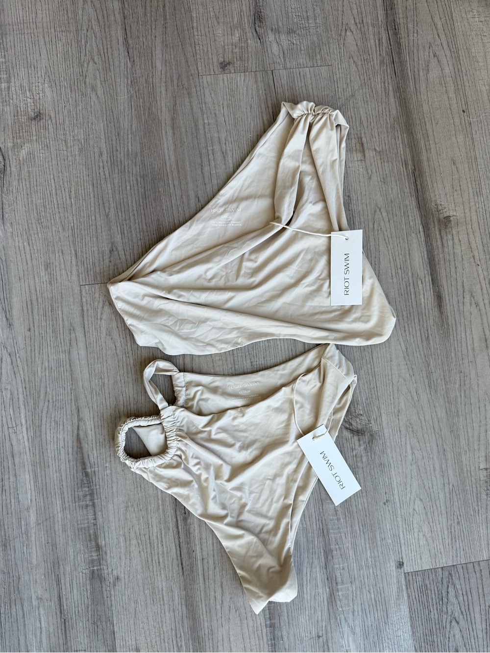 riot swim set